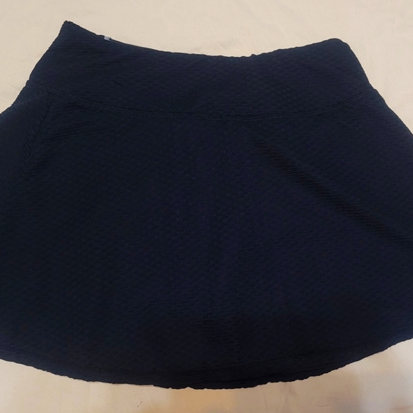 Women's XS Kyodan golf/tennis/pickleball black skort. - Picture 1 of 7